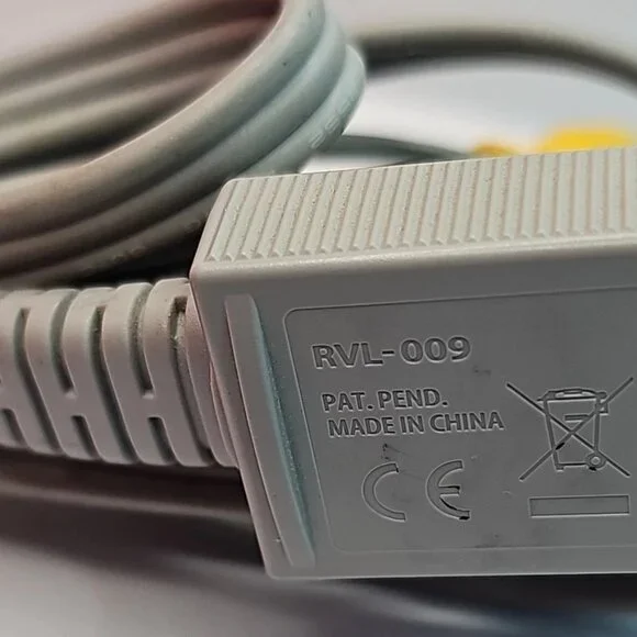 Nintendo Wii RVL-001 Console Gamecube With Cables, Sensor, Controller Etc - Picture 16 of 16